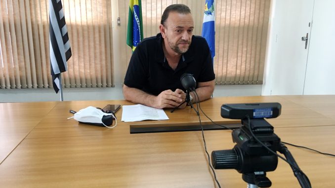 'É possível evitar que Araraquara feche novamente', alerta prefeito Edinho