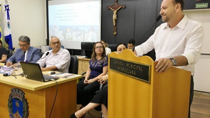Prefeitura de Araraquara envia à Câmara projetos que ampliam apoio a famílias em vulnerabilidade social