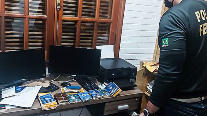 Operação contra fraudes no INSS é deflagrada pela PF na Grande São Paulo