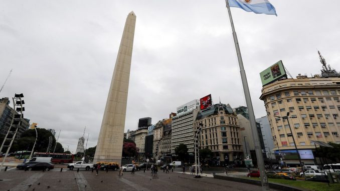 Argentina registra recorde diário de infecções e mortes pela covid-19