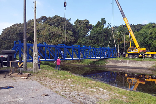 Ponte no Bairro Sítio do Campo é substituída