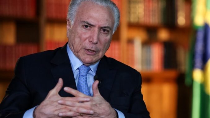 Michel Temer vê risco de golpe de Bolsonaro em 2022, diz jornalista