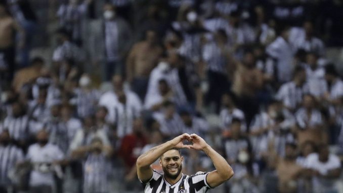 Libertadores: Com golaços  do atacante Hulk  bate River e está na semifinal
