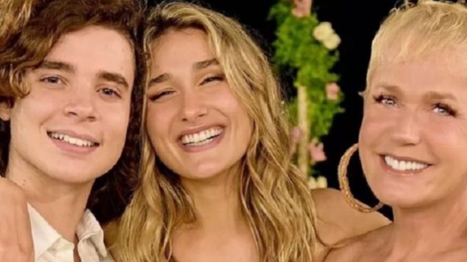 Modelo Sasha expõe gravidez aos 23 anos após pressão de Xuxa Meneghel por neto