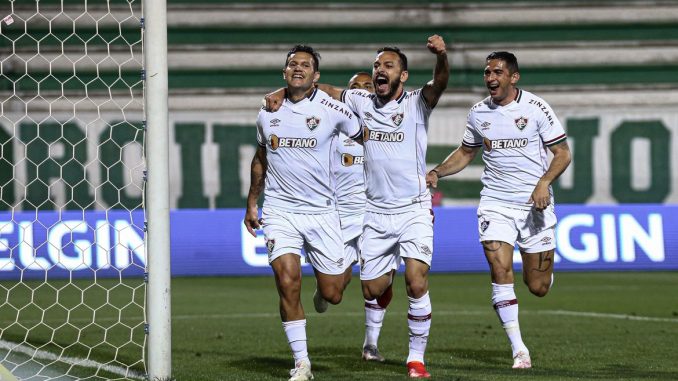 Brasileiro: Fluminense vence Chape por 2 a 1 e dá salto na tabela
