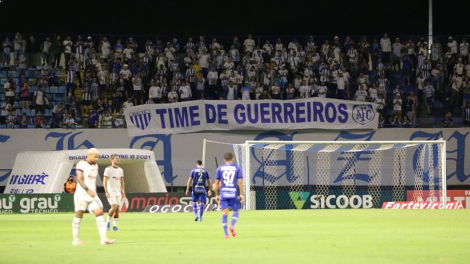Série B: Avaí e Vitória empatam em 1 a 1