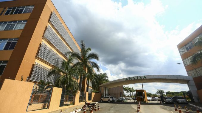 Anvisa se reúne com Butantan para tratar de vacinação em crianças