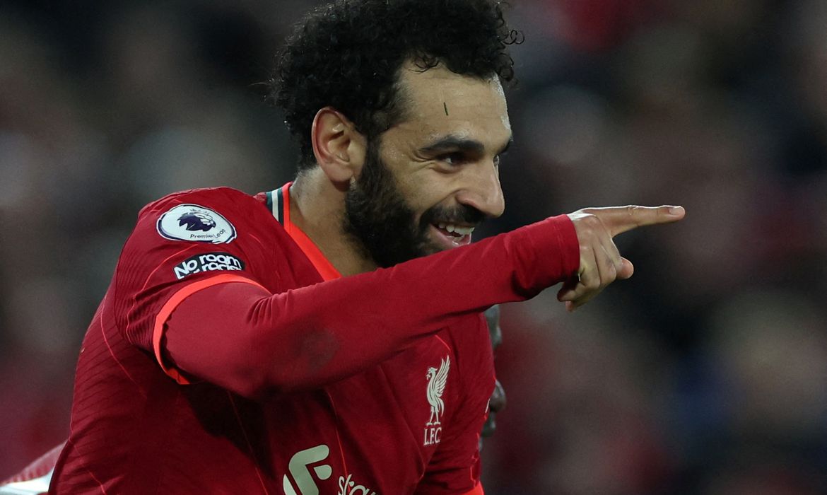 Salah renova contrato com Liverpool por longo prazo