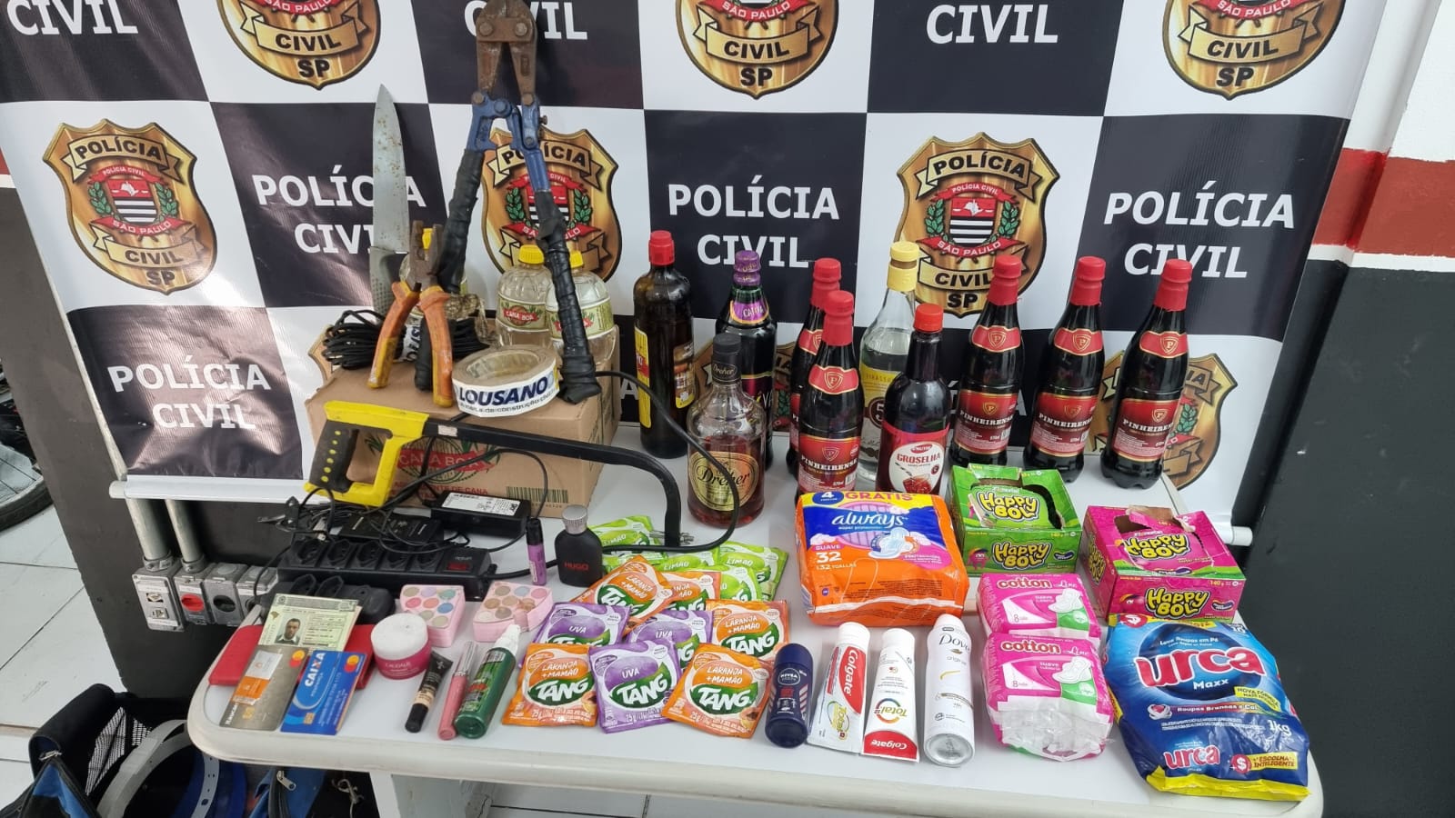 Polícia Civil prende em flagrante suspeita de receptação em Peruíbe