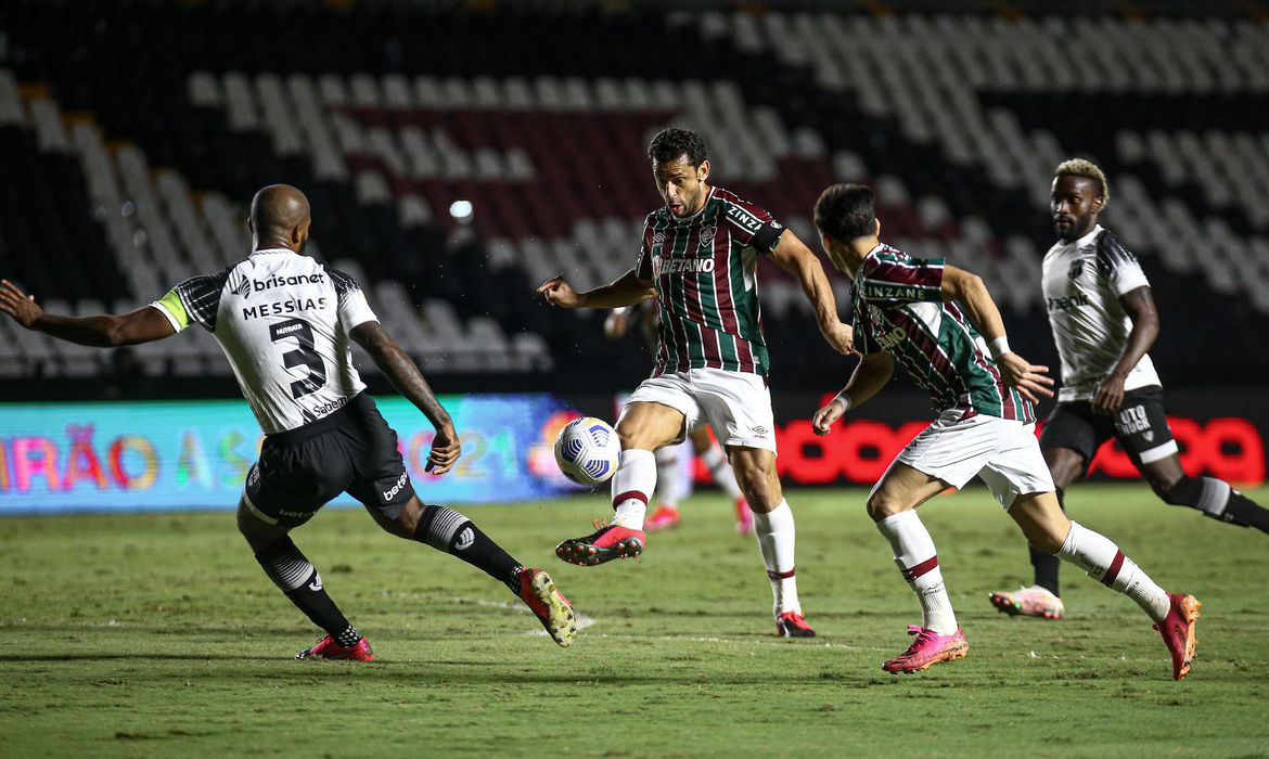 Fluminense recebe o Ceará no Maracanã