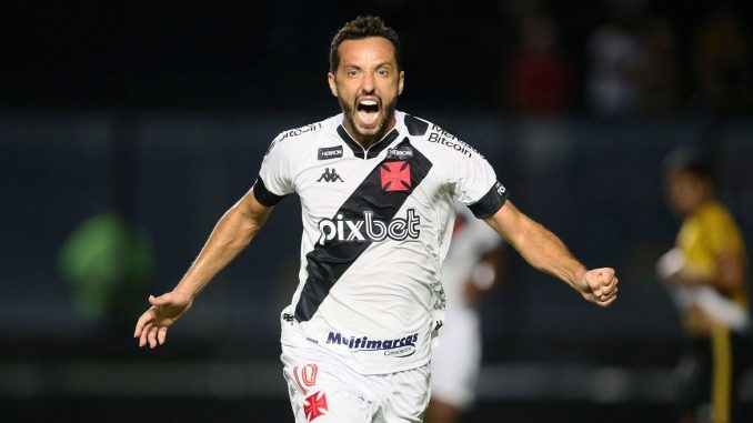 Vasco vence Criciúma para ficar perto do retorno à Série A