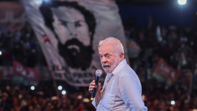 Lula quer seguridade social para trabalhadores sem carteira assinada