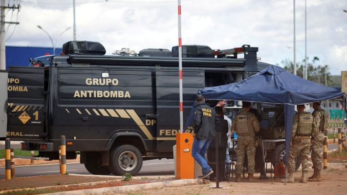 Extremista confessa ter colocado bomba em caminhão perto de aeroporto