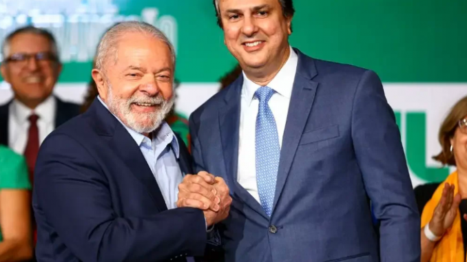 Escola deve ser atrativa e despertar as habilidades dos alunos, defende Camilo Santana ao assumir o MEC