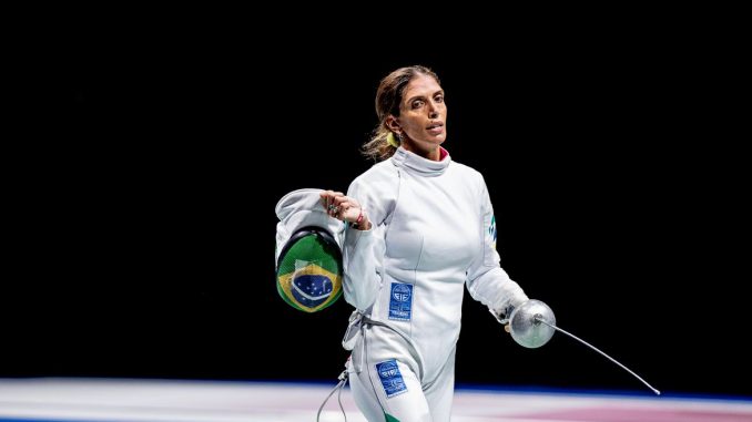 Nathalie Moellhausen vence etapa da Copa do Mundo de Barcelona