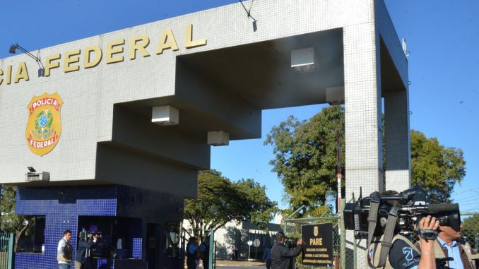 Operação da PF combate coiotes que enviam brasileiros aos EUA