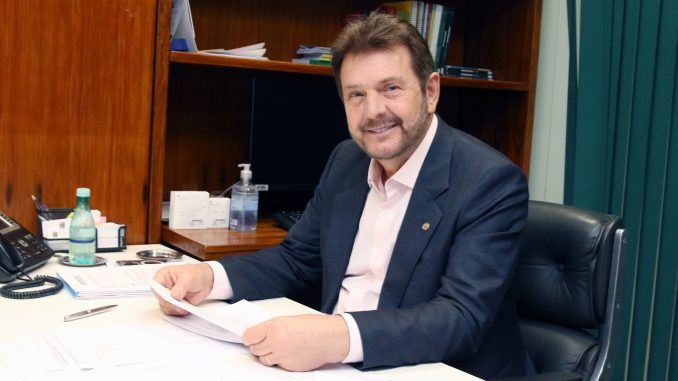 Alberto Mourão apresenta Projeto de Lei para aumentar fontes de financiamento da saúde nos Municípios