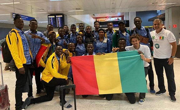 Amistoso internacional: Time Praia Grande de handebol masculino encara seleção da Guiné