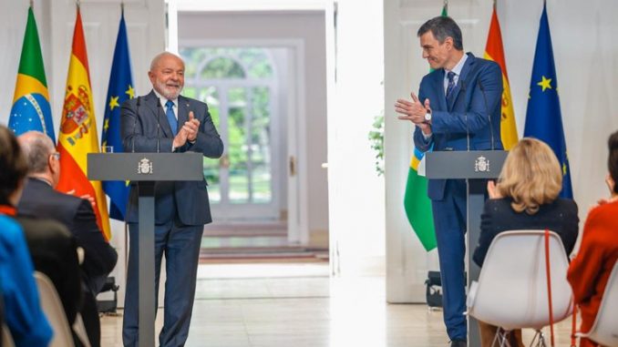 Na Espanha, Lula defende união internacional para buscar solução para o conflito na Ucrânia