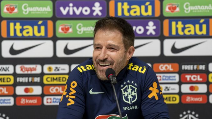 Ramon Menezes diz esperar Brasil vitorioso diante da Guiné