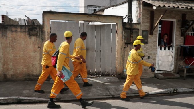 Mutirão contra o Aedes visita mais de 1,2 mil imóveis em dois bairros de Santos