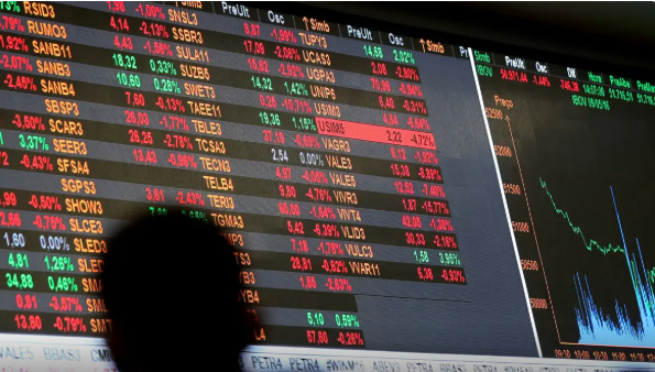 Bolsa bate recorde e dólar cai após reunião entre Lula e Trump