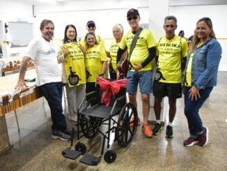 Fundo Social recebe doação de cadeira de rodas para o Lar São Francisco